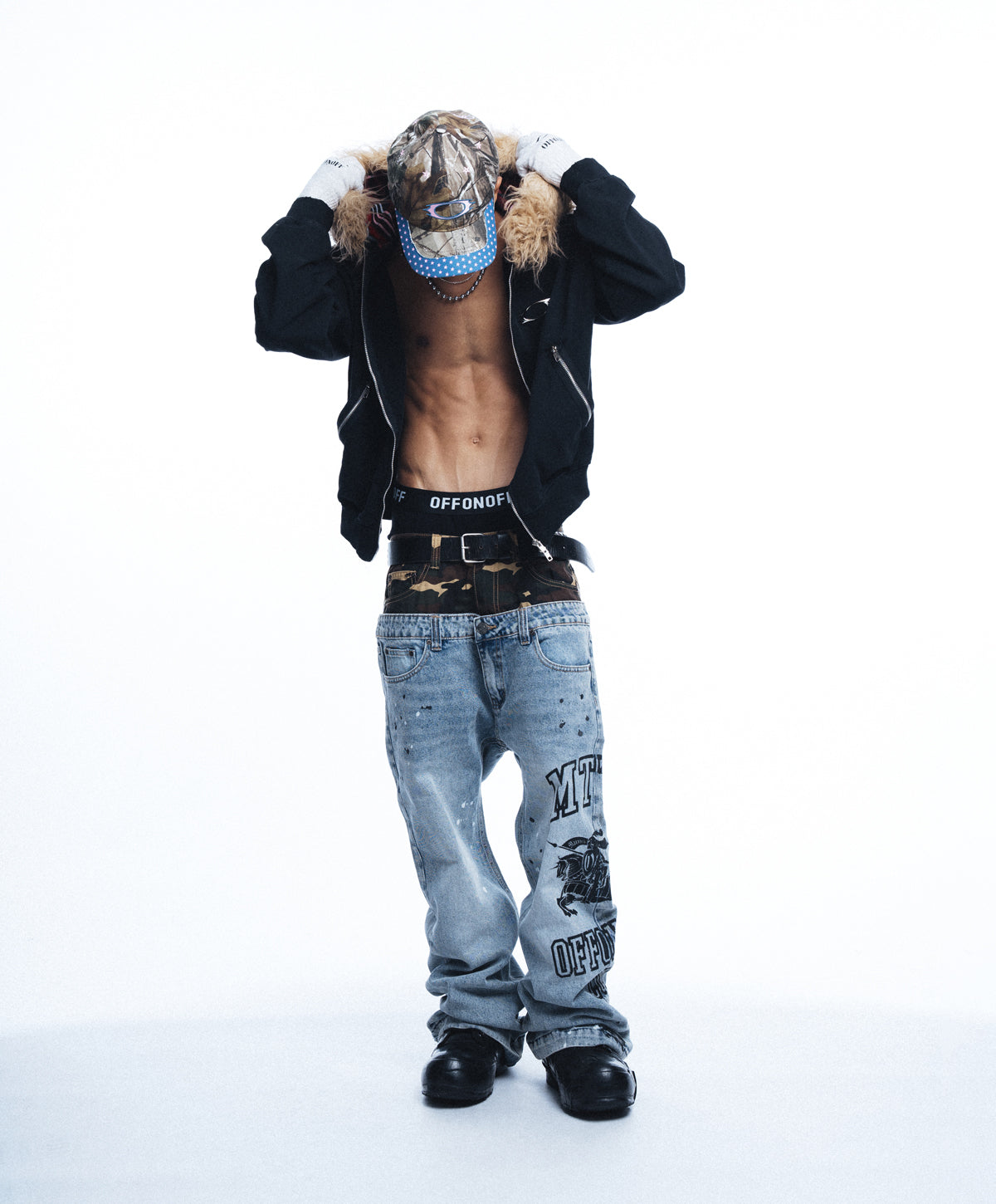 FUR METAL LOGO ZIP HOODIE / BLACK