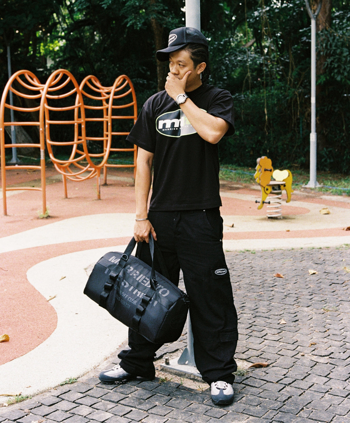 OFFONOFF CARGO PANTS / BLACK