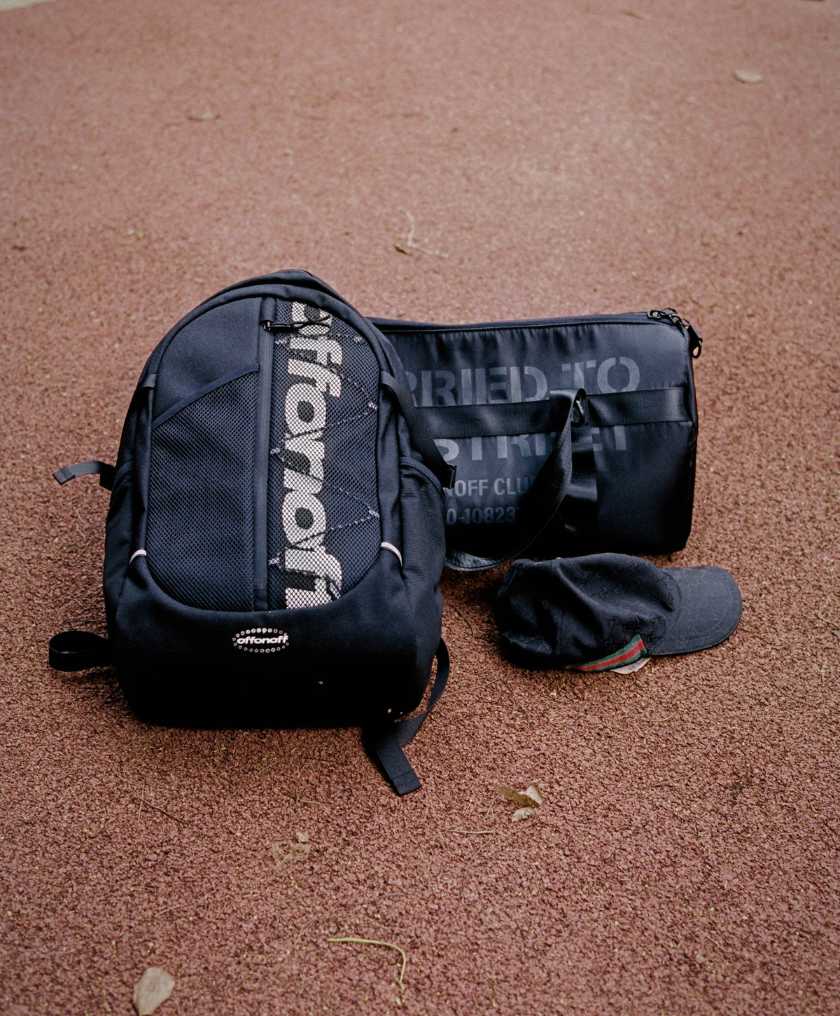 OFFONOFF TRAVEL BACKPACK
