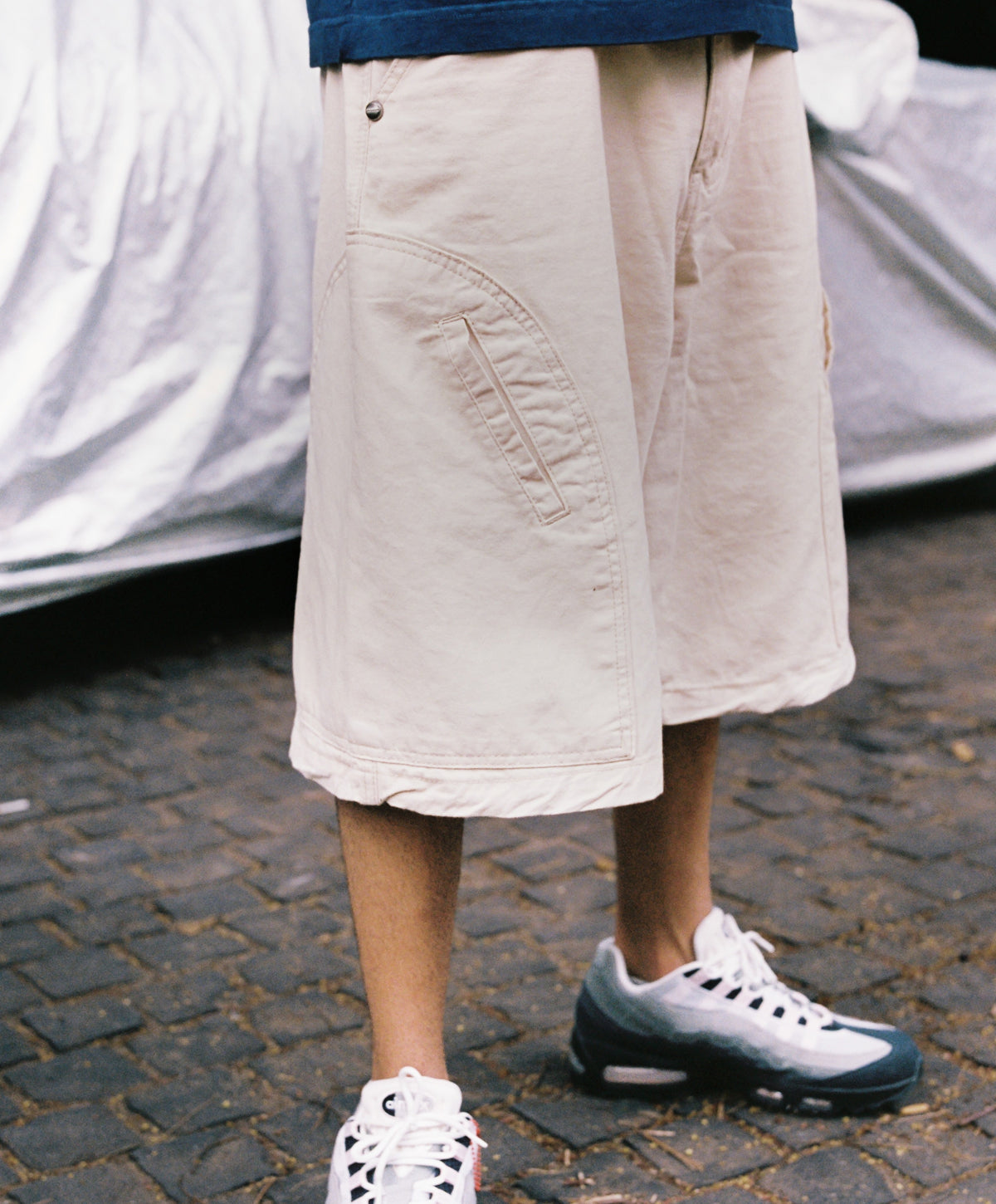 OFFONOFF CARGO SHORT / TAN