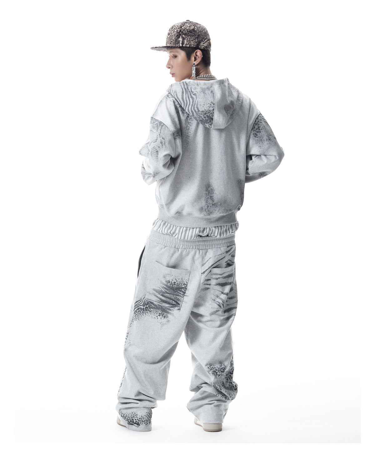 OFFONOFF X CH2 SWEAT PANT