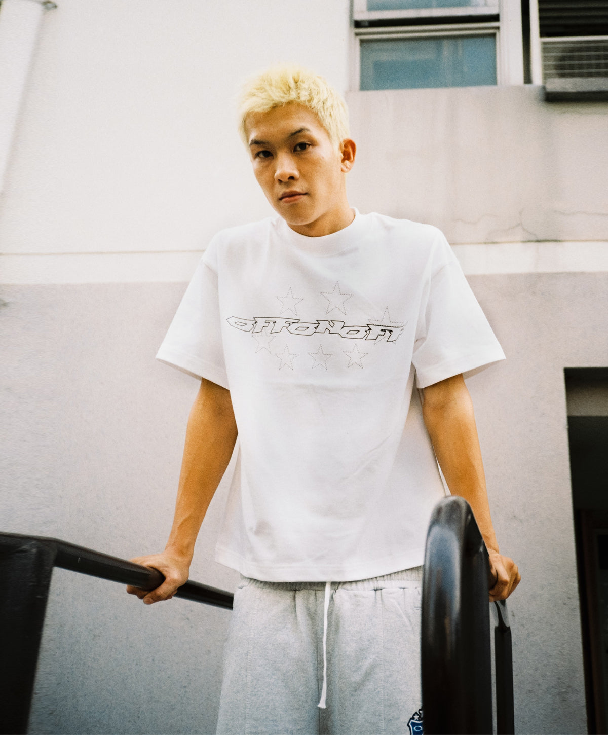OFFONOFF O STAR TEE / WHITE