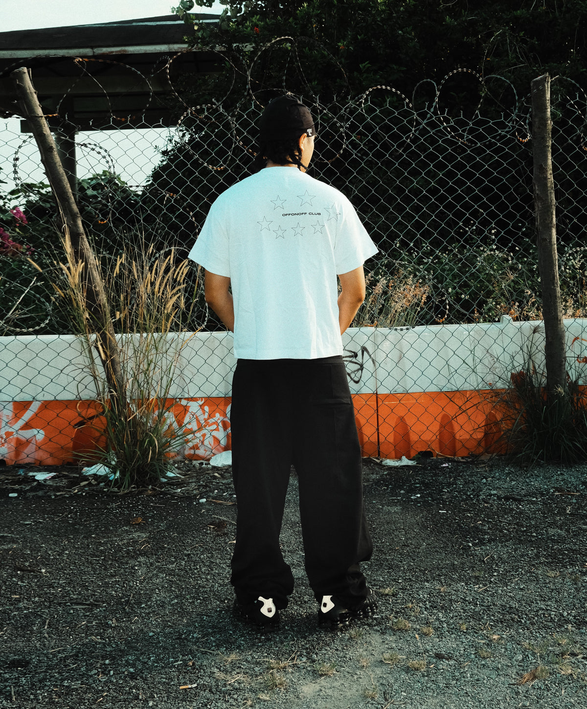 OFFONOFF O STAR TEE / WHITE