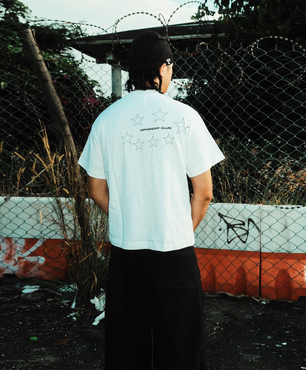 OFFONOFF O STAR TEE / WHITE