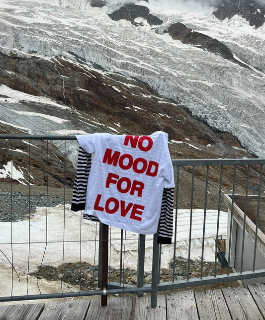 NO MOOD FOR LOVE TEE / WHITE